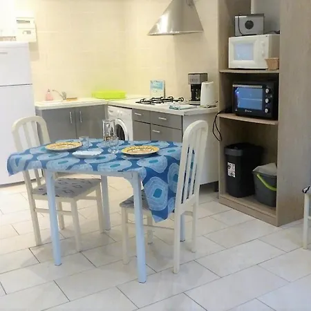 公寓 亚奥拉娜度假屋 Fréjus